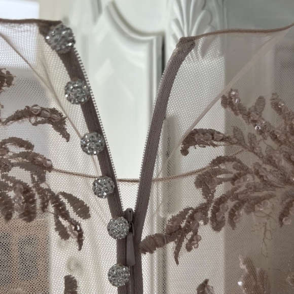 Mother of the Bride or Groom gown - Picture 5 of 12